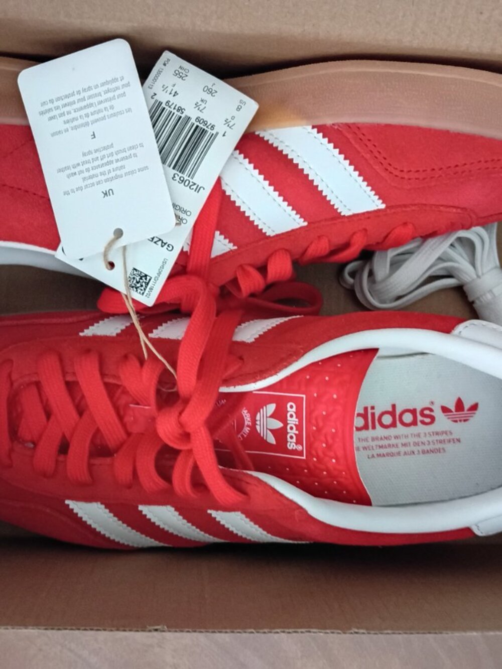 Addidas - Picture 2 of 2